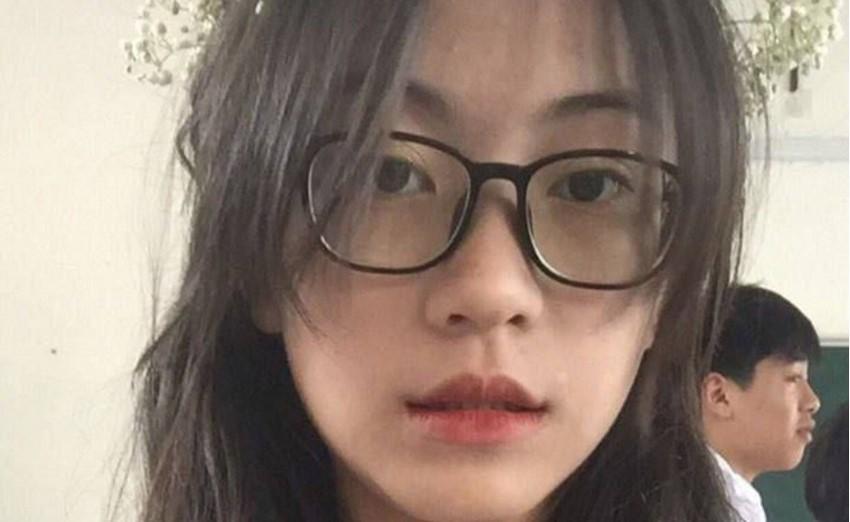 Bé ngoan học sinh cấp 3 gọi video call thủ dâm cùng bạn trai