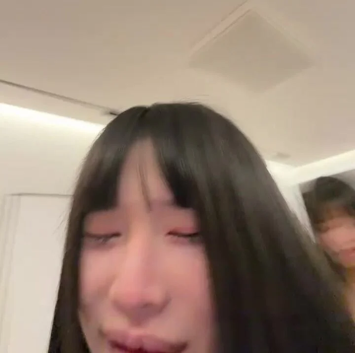 2em-teen-tq-vu-mup-cang-tron-xinh-dep-cung-nhau-live-show-hang-nam-xoa-lon-di-dai