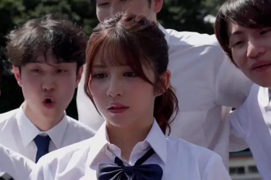 sone-619-em-hoc-sinh-bi-ban-cho-dung-chat-kich-thich