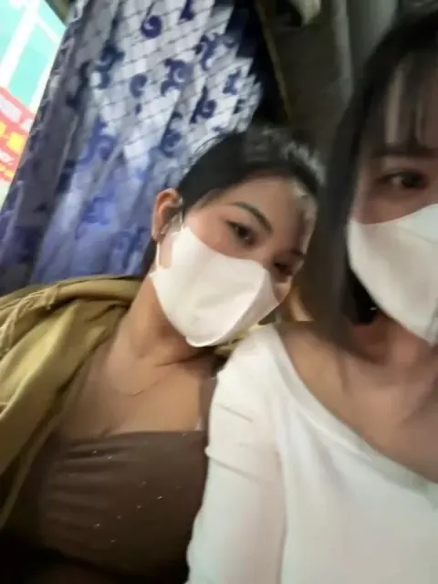 May-Squirt 23.12.2024 thay đồ trên xe khách